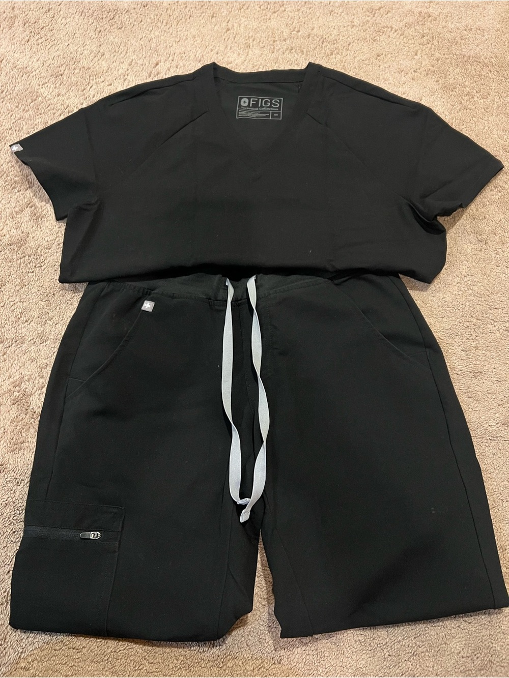 FIGS Scrubs Set Black Woman Size XS Kangaroo Pouch XS/P Zamora Pants